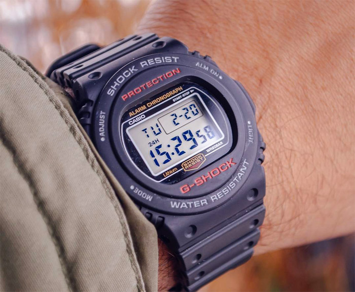 Casio DW-5750E-1ER Casio DW-5750E-1ER