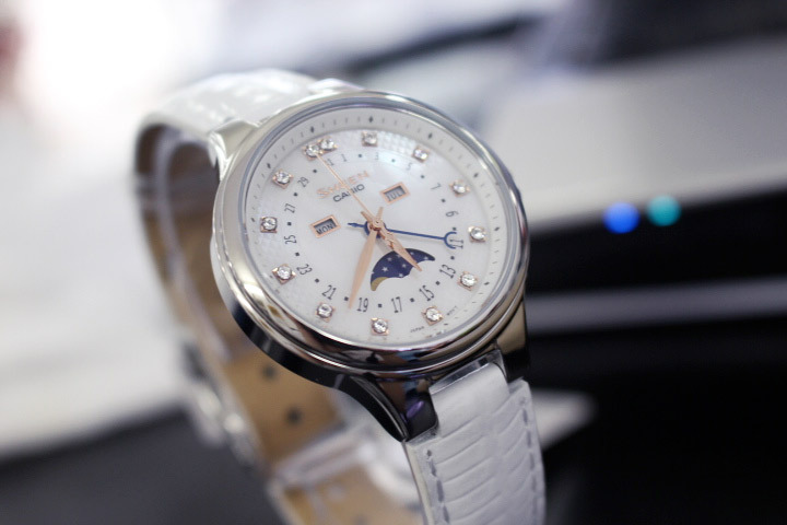 Casio SHE-3045L-7A Casio SHE-3045L-7A