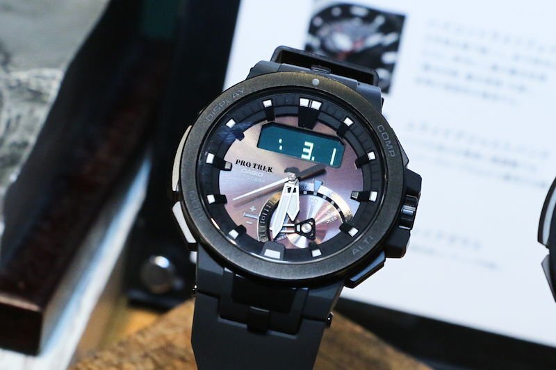 Casio PRW-7000-8ER Casio PRW-7000-8ER