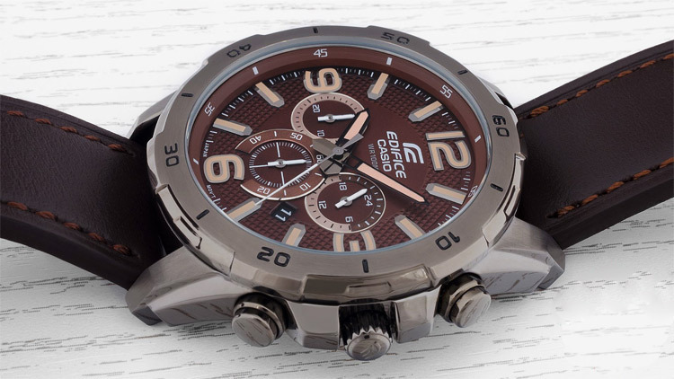 Casio EFR-538L-5A Casio EFR-538L-5A