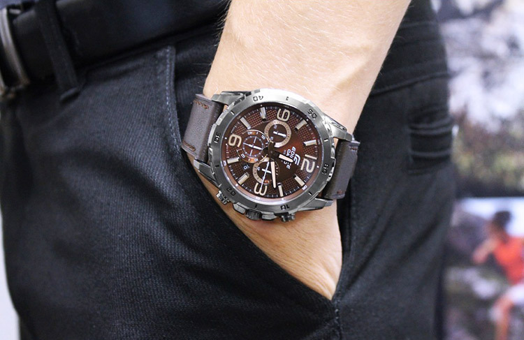 Casio EFR-538L-5A Casio EFR-538L-5A