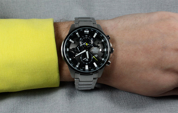 Casio EFR-303D-1A Casio EFR-303D-1A