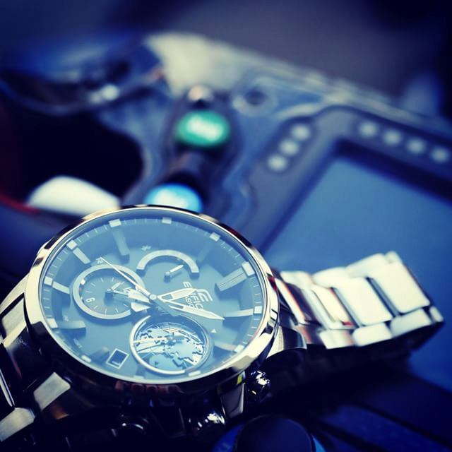 Casio EQB-600D-1A2 Casio EQB-600D-1A2