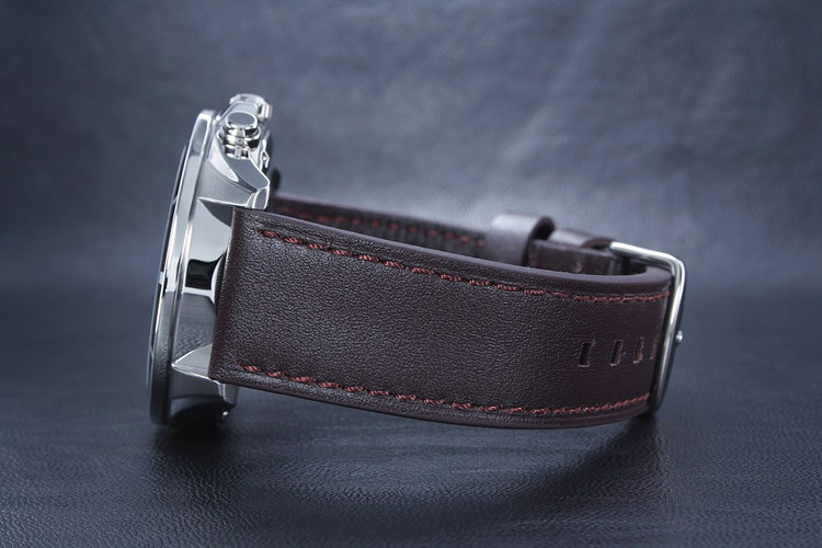 Casio EFR-553L-7B Casio EFR-553L-7B