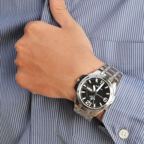 Casio EFR-104D-1A Casio EFR-104D-1A