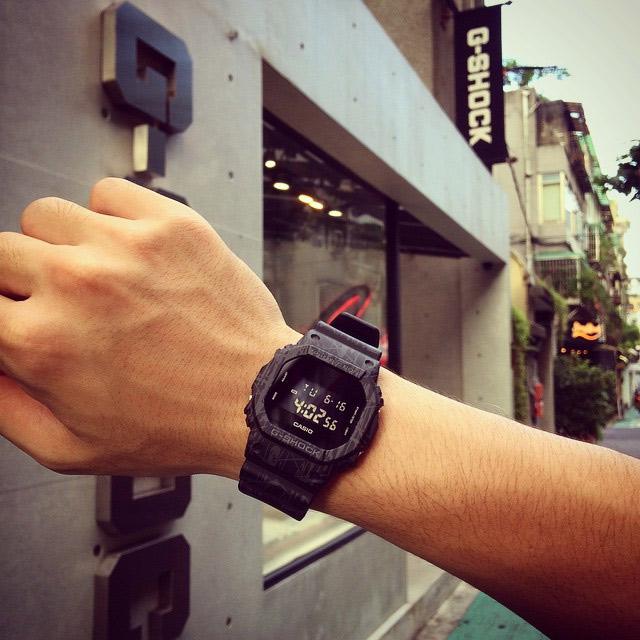 Casio DW-5600SL-1ER Casio DW-5600SL-1ER