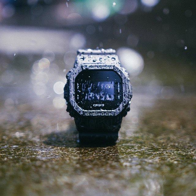 Casio DW-5600SL-1ER Casio DW-5600SL-1ER