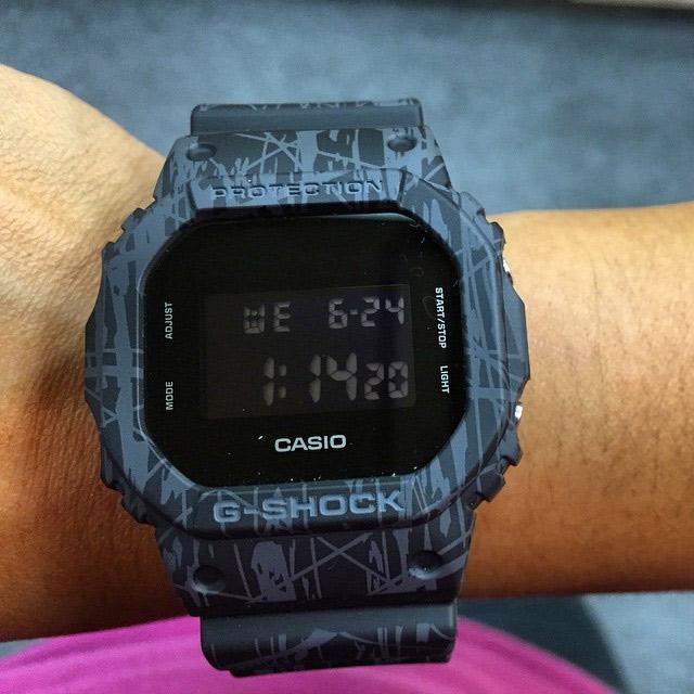 Casio DW-5600SL-1ER Casio DW-5600SL-1ER