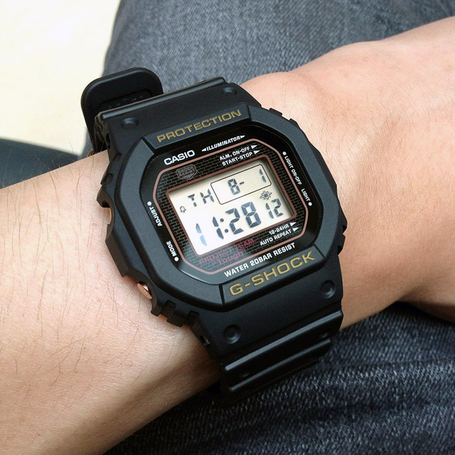 Casio DW-5030C-1ER Casio DW-5030C-1ER