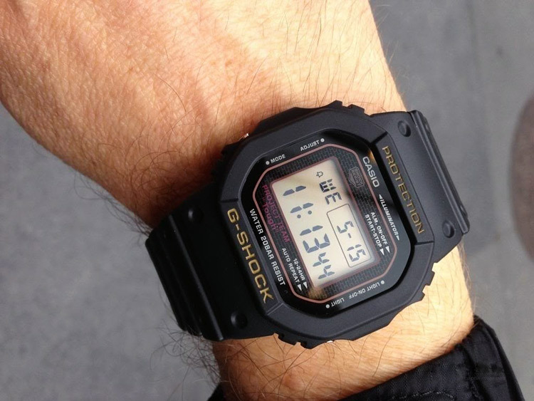 Casio DW-5030C-1ER Casio DW-5030C-1ER