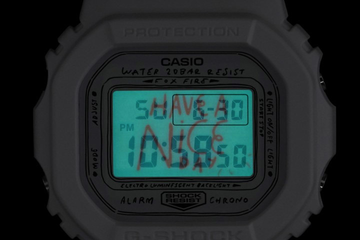 Casio DW-5600YU-7JER Casio DW-5600YU-7JER