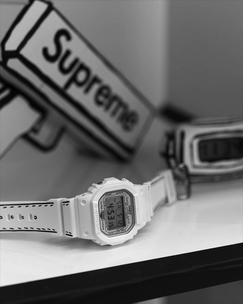 Casio DW-5600YU-7JER Casio DW-5600YU-7JER