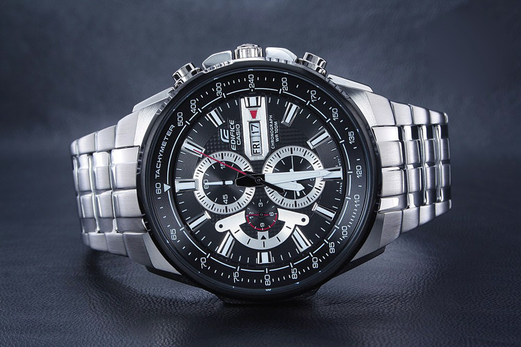 Casio EFR-549D-1A8 Casio EFR-549D-1A8