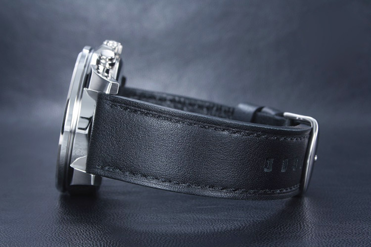 Casio EFR-543L-1A Casio EFR-543L-1A
