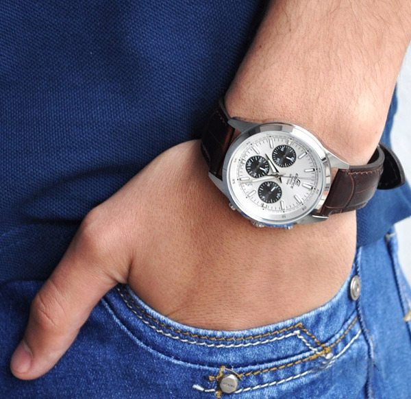Casio EFR-527L-7A Casio EFR-527L-7A