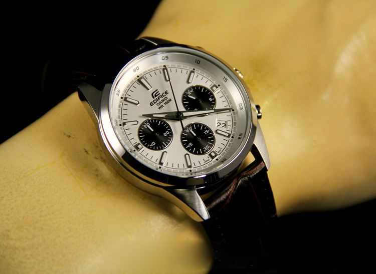 Casio EFR-527L-7A Casio EFR-527L-7A