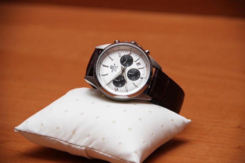 Casio EFR-527L-7A Casio EFR-527L-7A