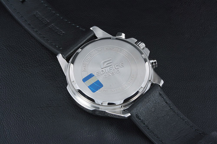 Casio EFR-303L-1A Casio EFR-303L-1A