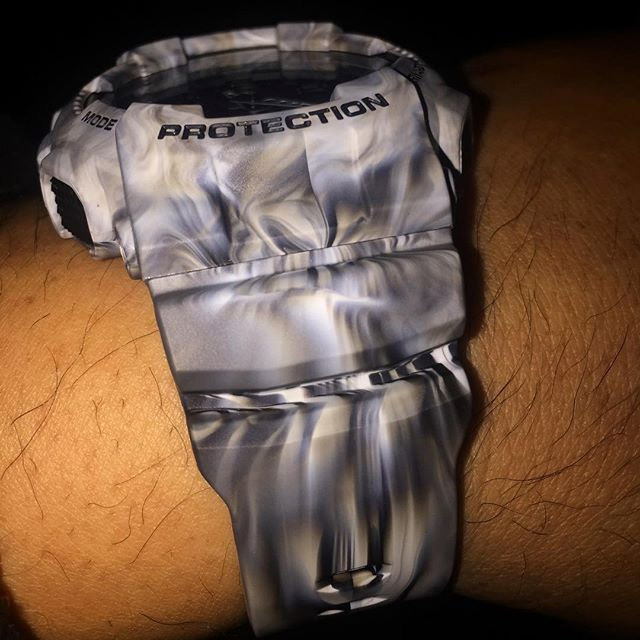 Casio GA-100MM-8AER Casio GA-100MM-8AER