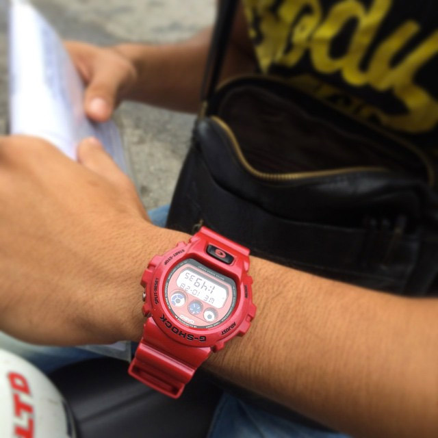 Casio DW-6900MF-4ER Casio DW-6900MF-4ER