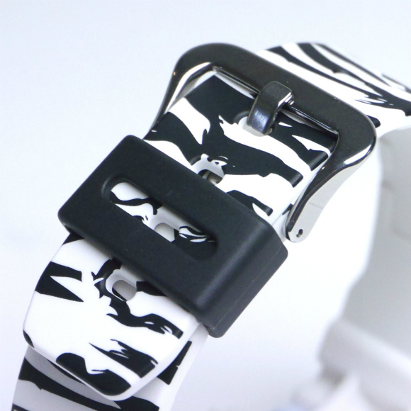Casio DW-D5600BW-7ER Casio DW-D5600BW-7ER