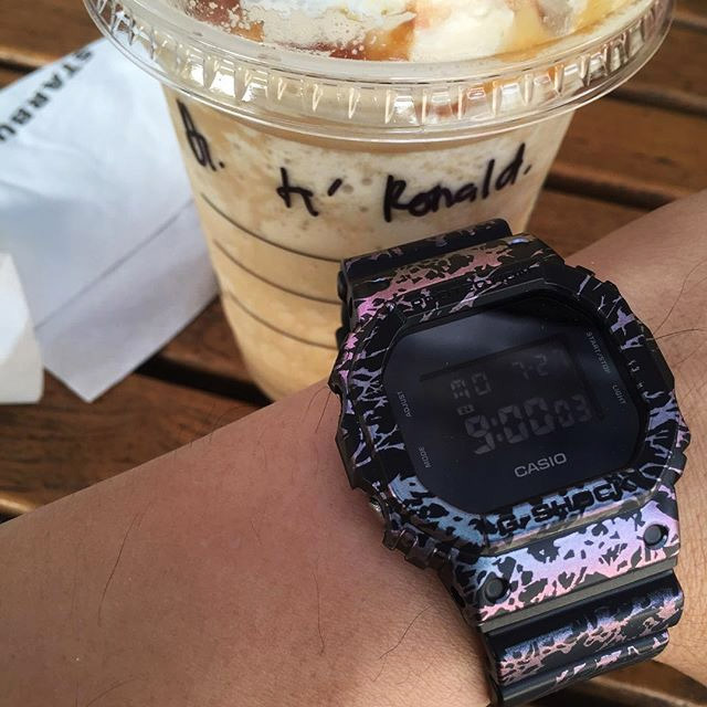 Casio DW-5600PM-1ER Casio DW-5600PM-1ER
