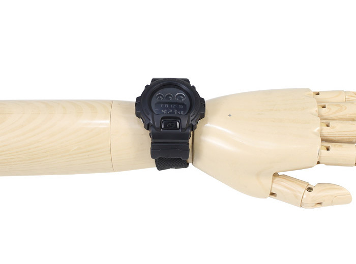 Casio DW-6900BBN-1ER Casio DW-6900BBN-1ER