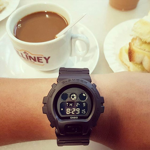 Casio DW-6900BBN-1ER Casio DW-6900BBN-1ER