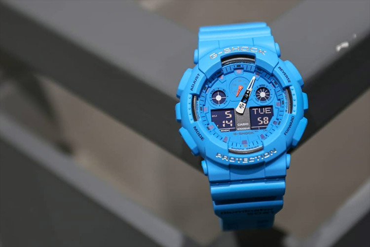 Casio GA-100RS-2AER Casio GA-100RS-2AER