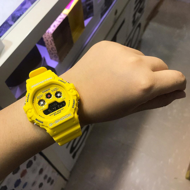 Casio DW-5900RS-9ER Casio DW-5900RS-9ER