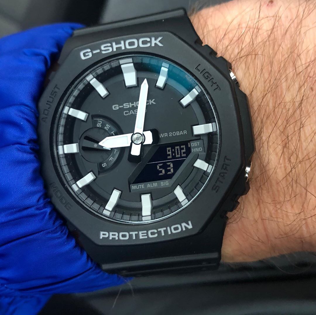Casio GA-2100-1AER Casio GA-2100-1AER