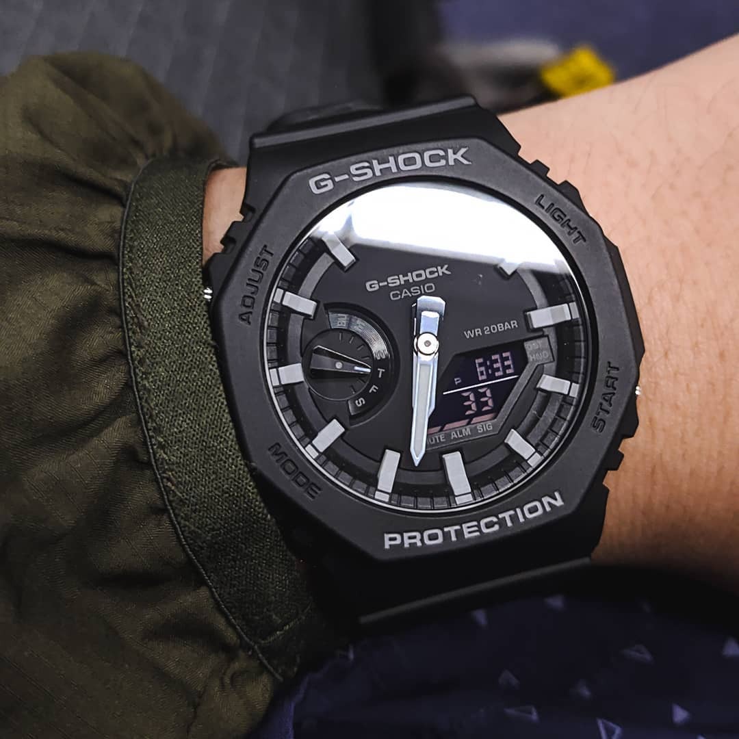 Casio GA-2100-1AER Casio GA-2100-1AER