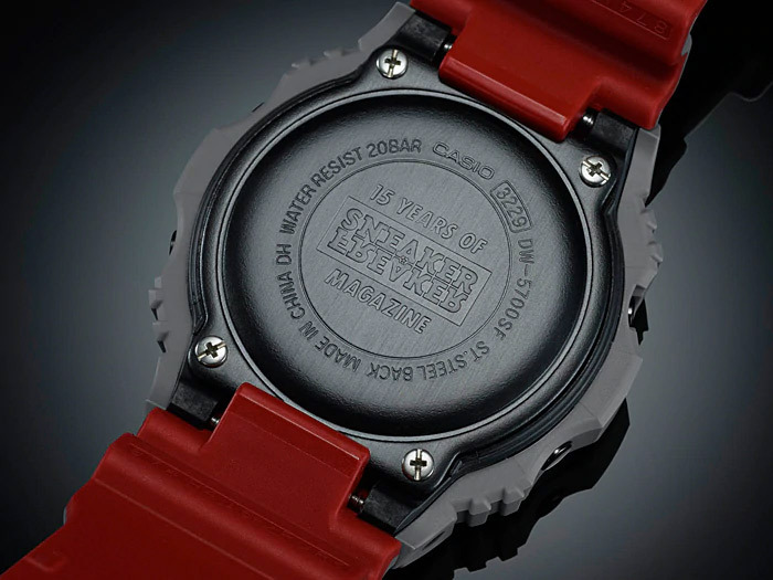 Casio DW-5700SF-1ER Casio DW-5700SF-1ER