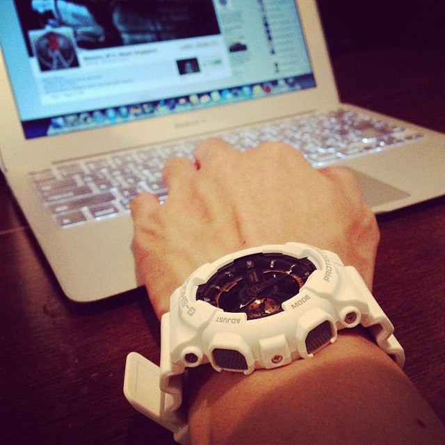 Casio GA-110RG-7AER Casio GA-110RG-7AER
