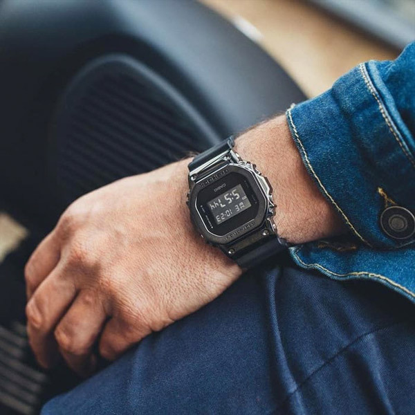 Casio GM-5600B-1ER Casio GM-5600B-1ER