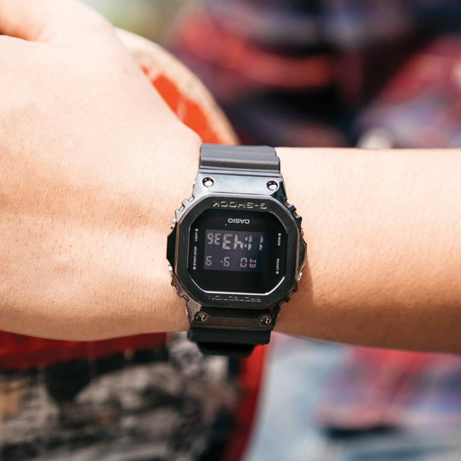 Casio GM-5600B-1ER Casio GM-5600B-1ER