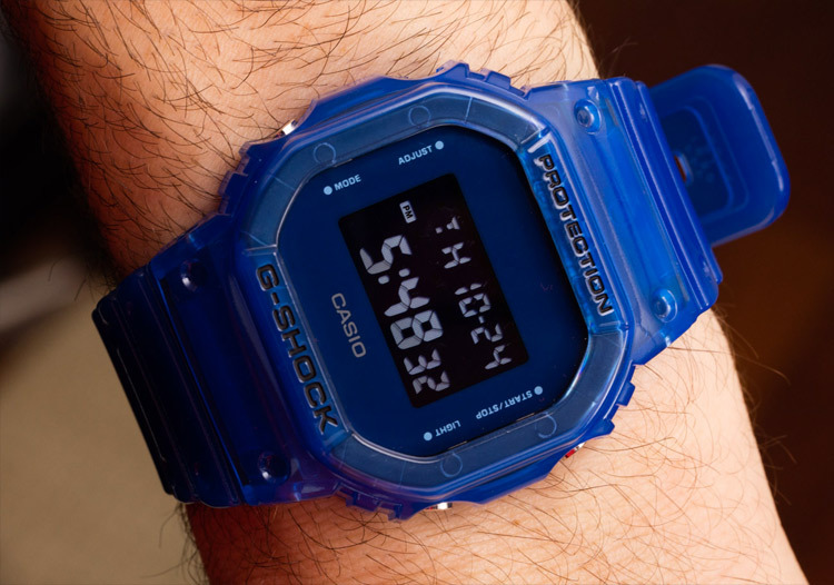 Casio DW-5600SB-2E Casio DW-5600SB-2E