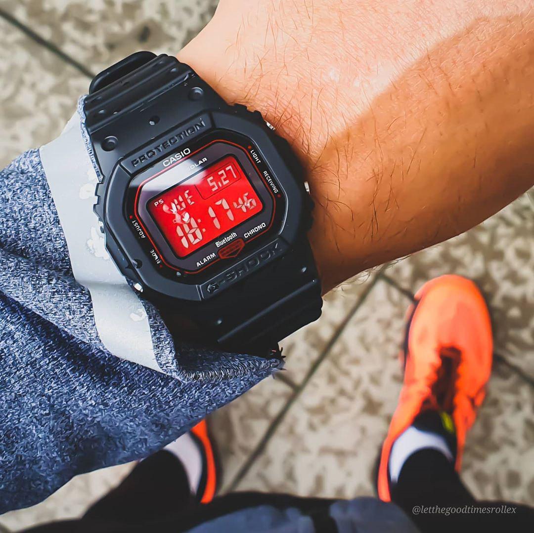 Casio GW-B5600AR-1E Casio GW-B5600AR-1E