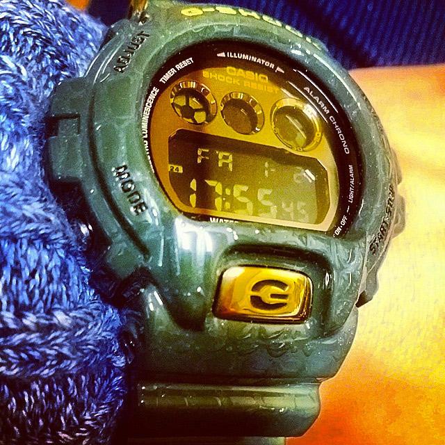 Casio DW-6900CR-3ER Casio DW-6900CR-3ER