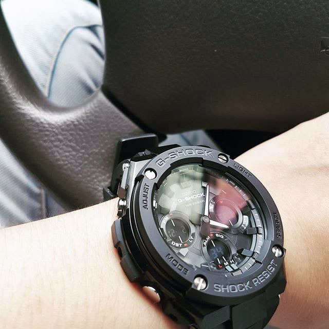 Casio GST-W100G-1BER Casio GST-W100G-1BER