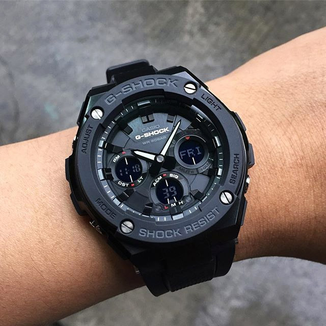 Casio GST-W100G-1BER Casio GST-W100G-1BER