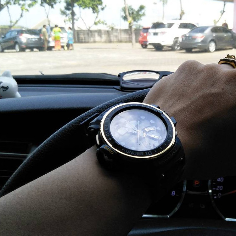 Casio GWN-Q1000NV-2AER Casio GWN-Q1000NV-2AER