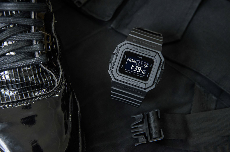 Casio DW-D5500BB-1ER Casio DW-D5500BB-1ER