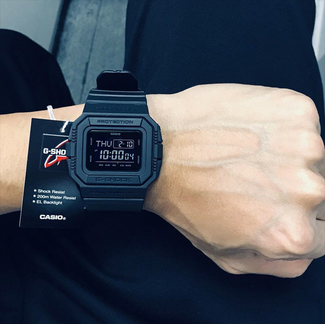 Casio DW-D5500BB-1ER Casio DW-D5500BB-1ER