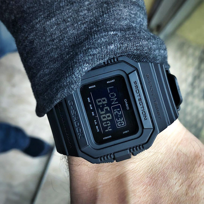 Casio DW-D5500BB-1ER Casio DW-D5500BB-1ER