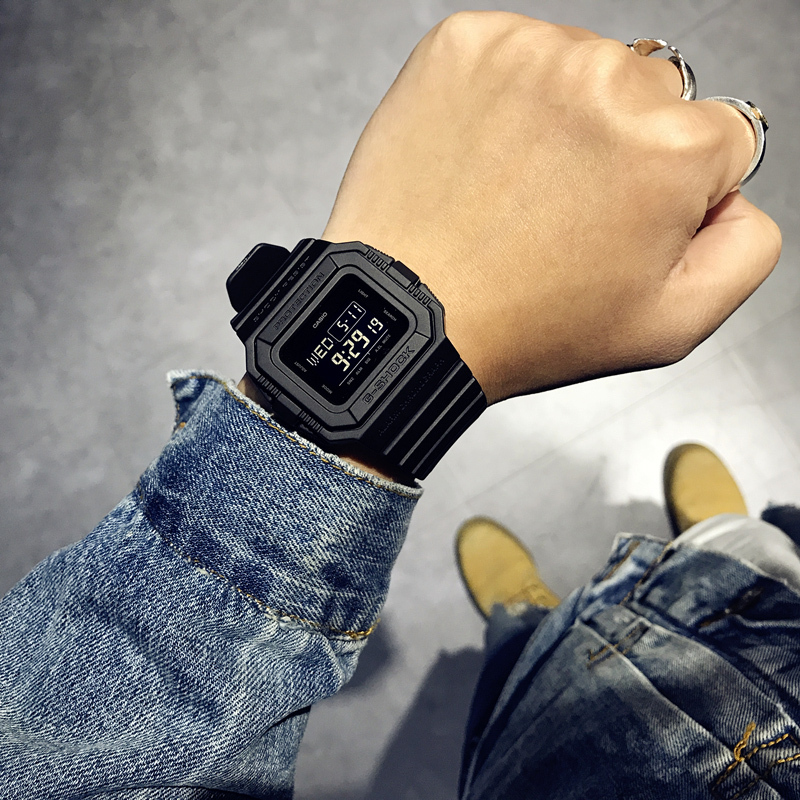 Casio DW-D5500BB-1ER Casio DW-D5500BB-1ER