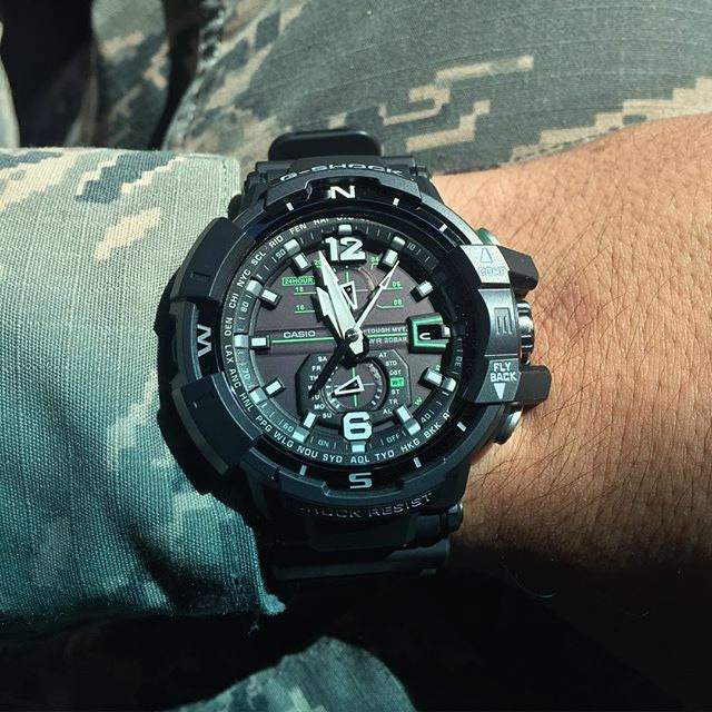 Casio GW-A1100-1A3ER Casio GW-A1100-1A3ER