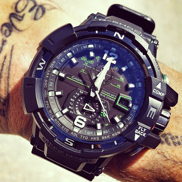 Casio GW-A1100-1A3ER Casio GW-A1100-1A3ER