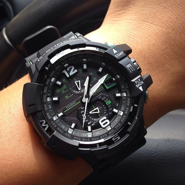 Casio GW-A1100-1A3ER Casio GW-A1100-1A3ER