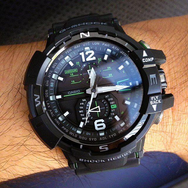 Casio GW-A1100-1A3ER Casio GW-A1100-1A3ER